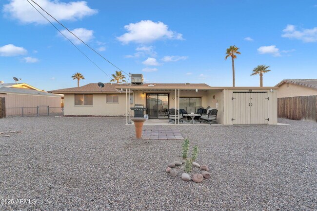 Building Photo - 10314 W Sun City Blvd