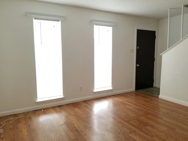 Building Photo - 1912 Nolen Ct