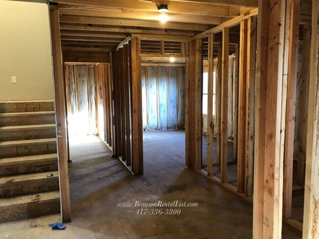 Building Photo - NOW LEASING 3Br with an Unfinished Basement