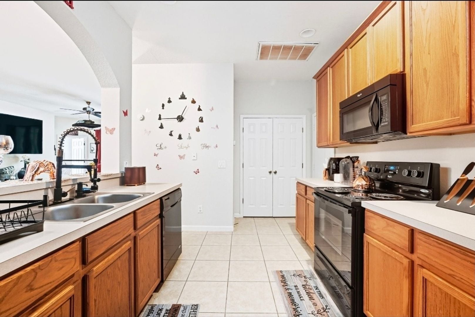 Building Photo - 4980 Castle St W