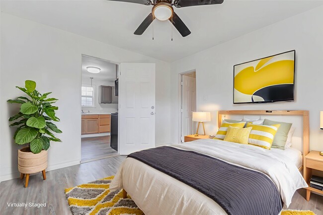 Building Photo - 607 N Speed St