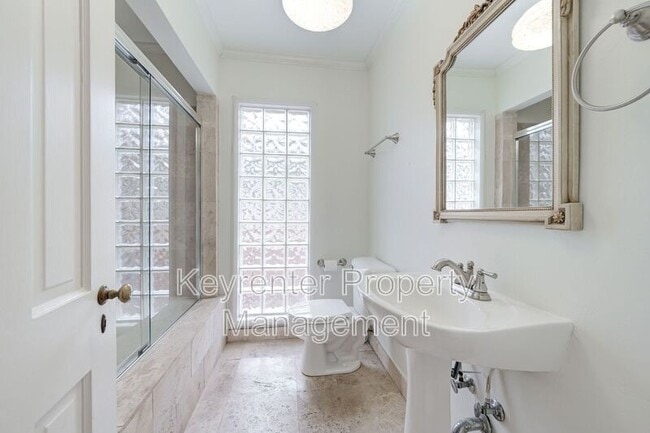 Building Photo - 612 NW 37th St