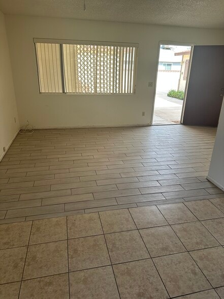 Building Photo - 862 Del Rey Dr