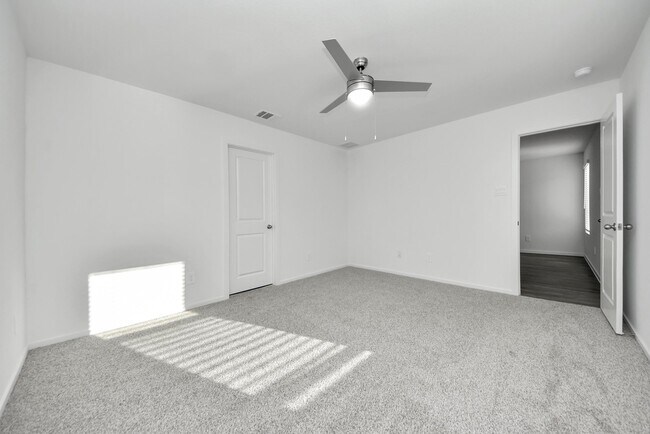 Building Photo - 14315 Leafy Willow Dr