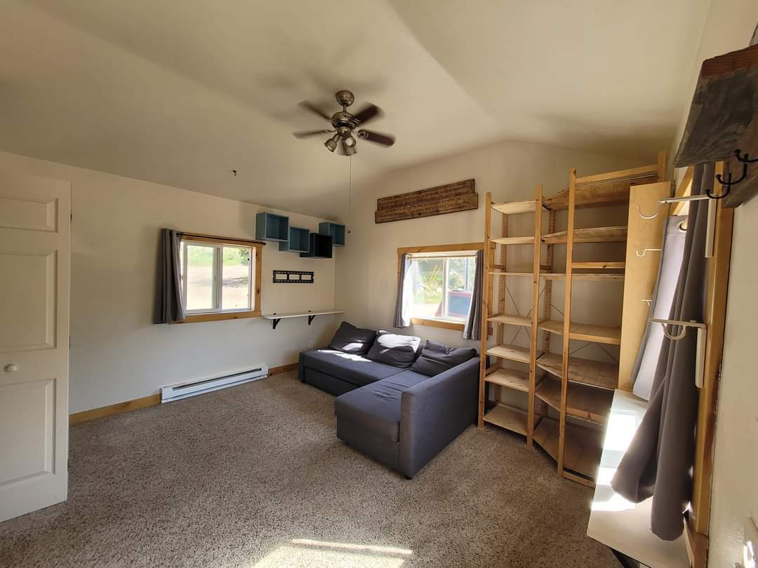 Building Photo - 755 Elm Rd