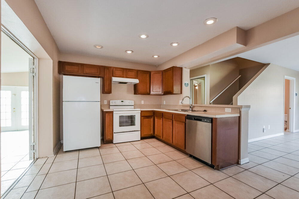 Building Photo - 1018 Pegel Ct