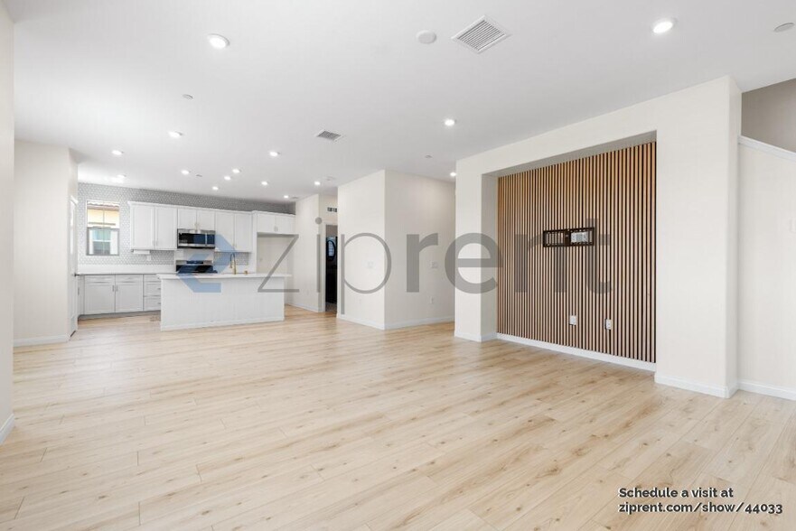 Building Photo - 1614 Fig Tree Wy