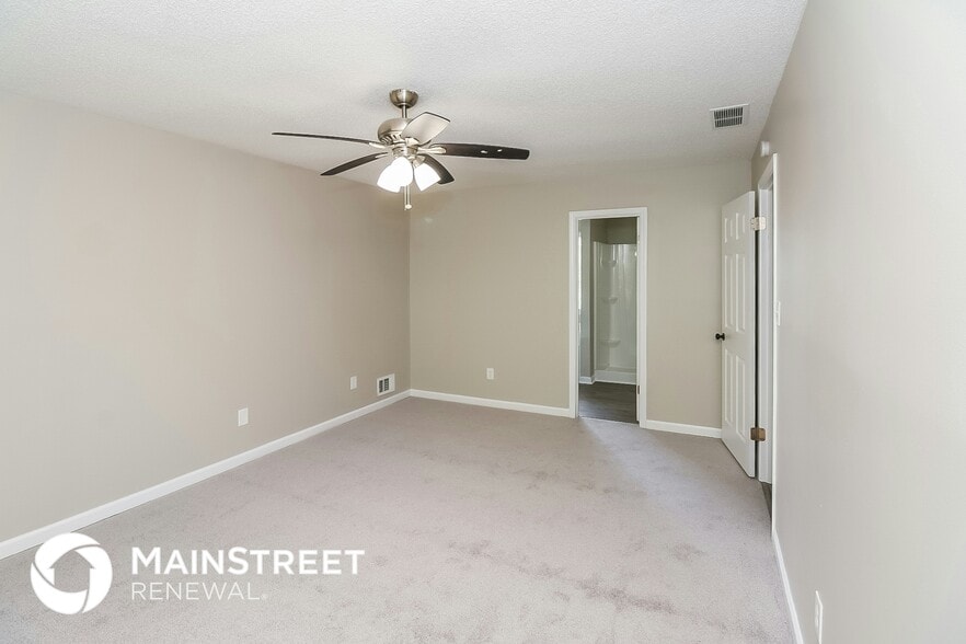 Building Photo - 10972 Clearwater Dr