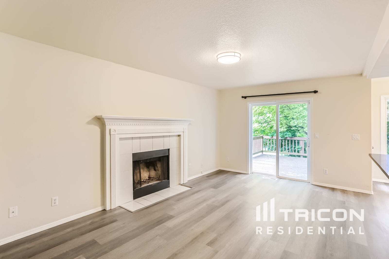 Building Photo - 16019 SW Hawk Ct