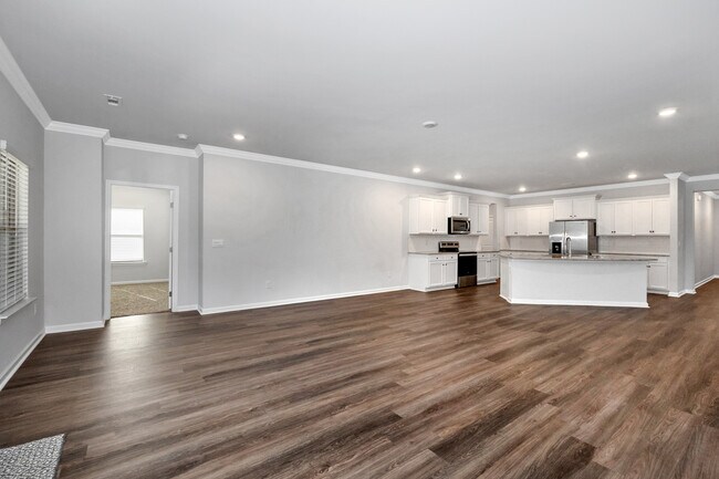 Building Photo - 157 High Leaf Dr