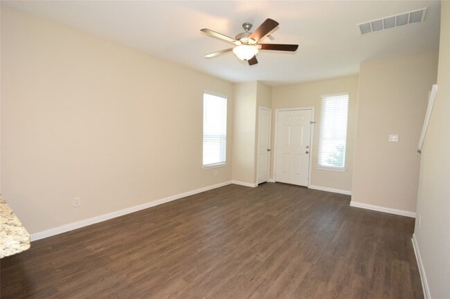 Building Photo - 24706 Pavarotti Pl