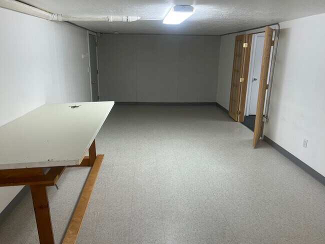 Building Photo - 2143 S 725 W