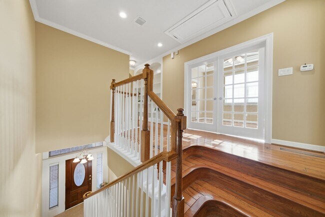 Building Photo - 8029 Durango Way Dr