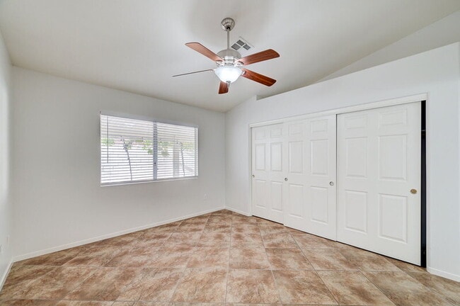 Building Photo - 1813 Lyell Canyon Ln