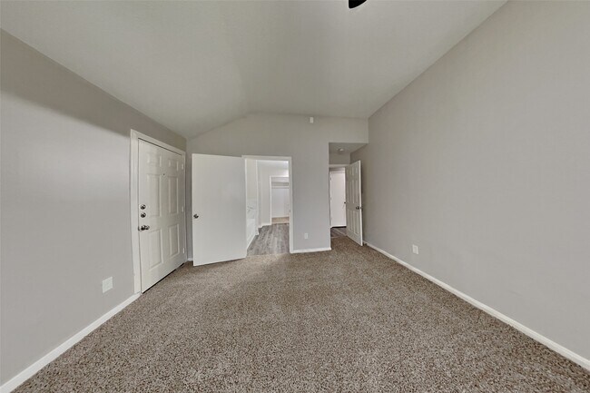 Building Photo - 3413 Jan Ct