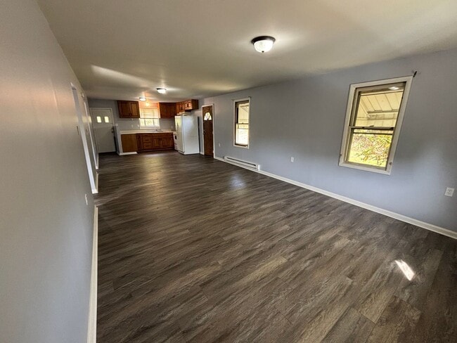Building Photo - Beautiful 2 Bedroom 1 Bathroom home in Bea...