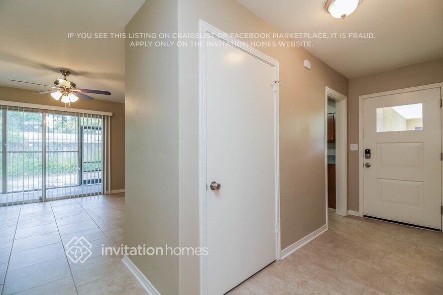 Building Photo - 630 Holland Ave