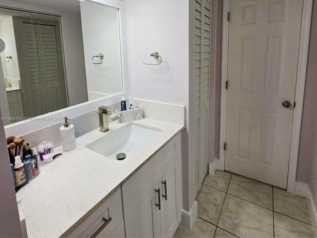 Building Photo - 8006 SW 149th Ave