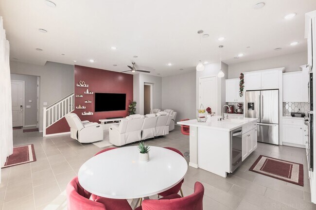 Building Photo - Gorgeous Rental Home in Chandler