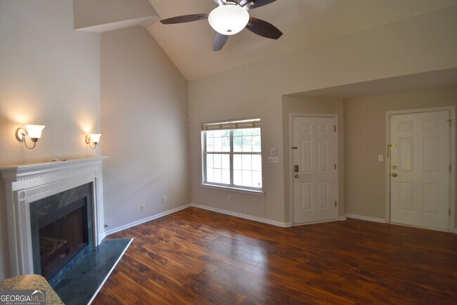 Building Photo - 115 S Fairfield Dr