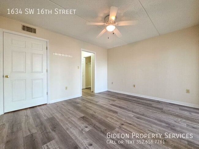 Building Photo - 1634 SW 16th St