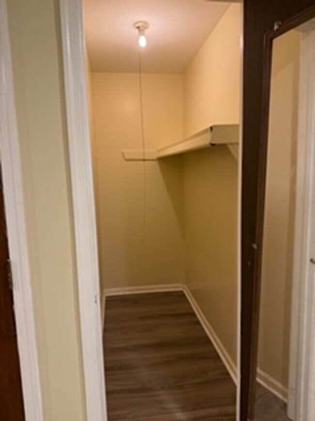 Building Photo - 304 Christopher Pl