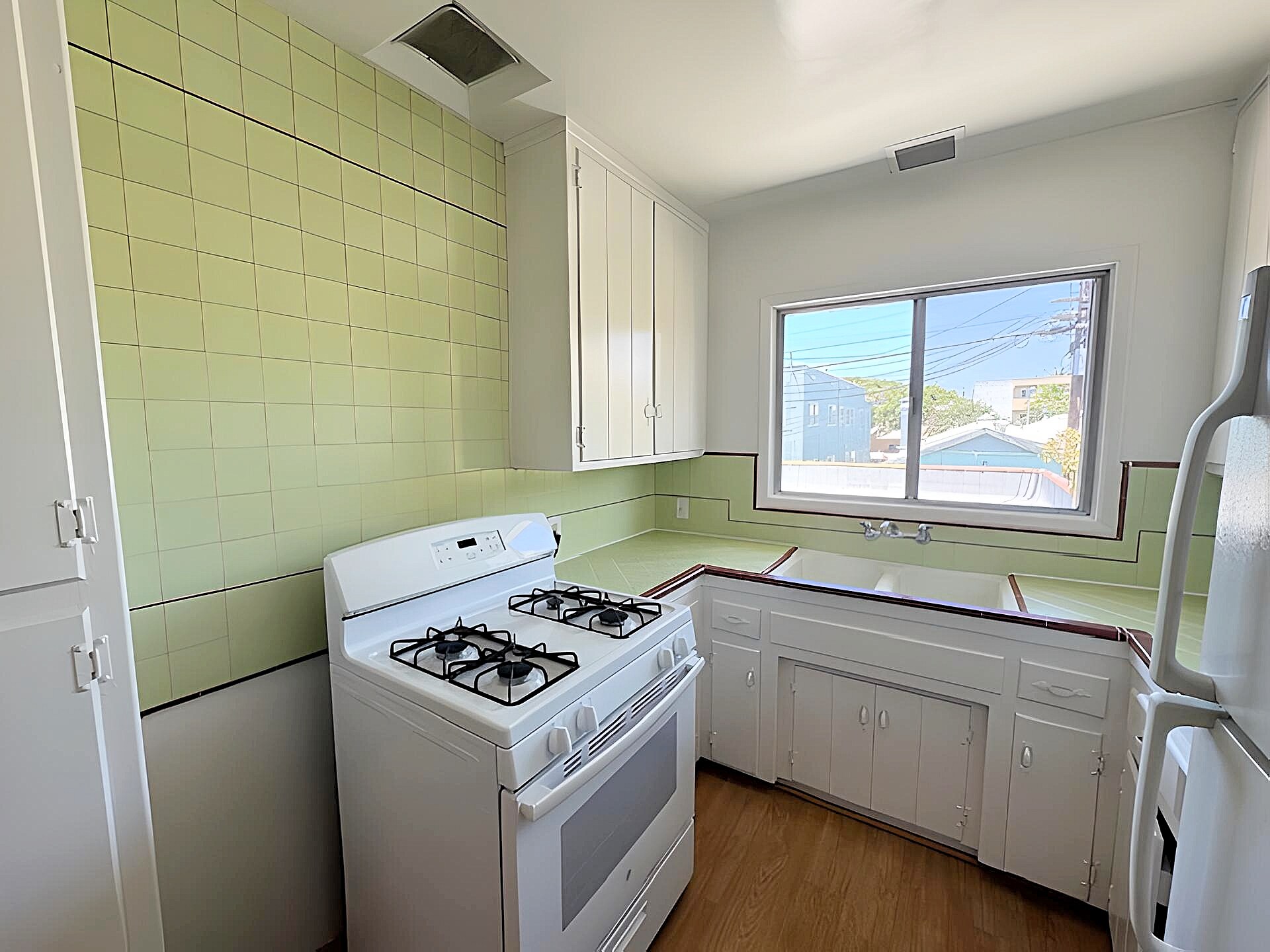 Building Photo - 6125 Cashio St