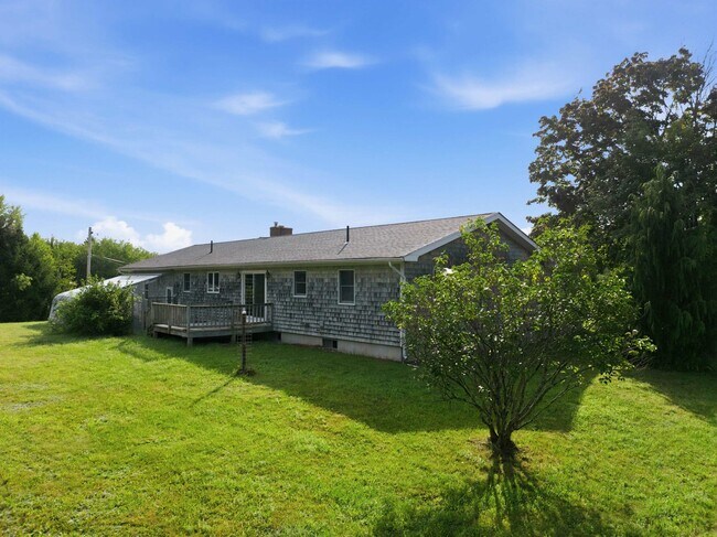 Building Photo - 44 Suncook Valley Rd