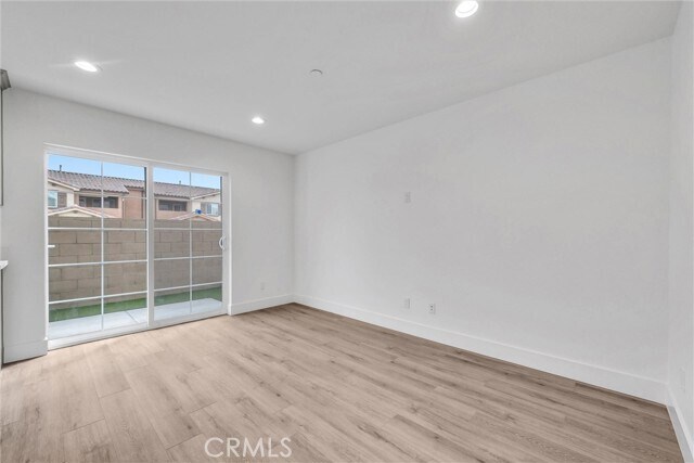 Building Photo - 16385 Valencia Ave