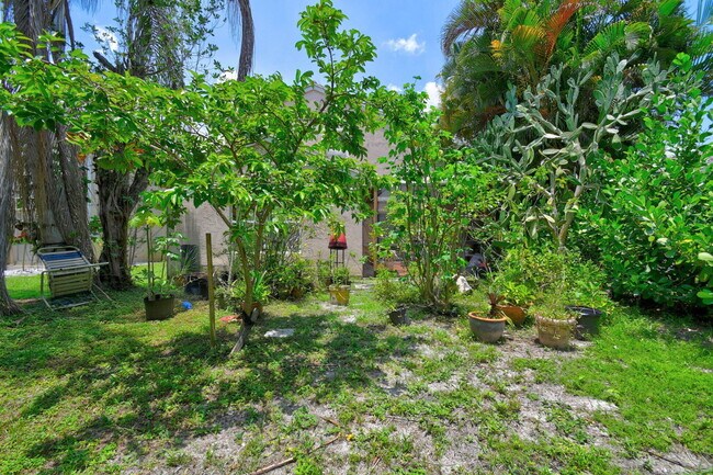 Building Photo - 8332 Bermuda Sound Way