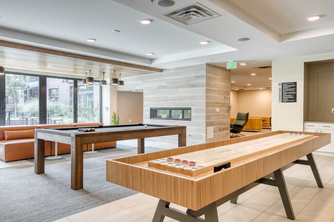 Building Photo - 3000 Pearl Pkwy