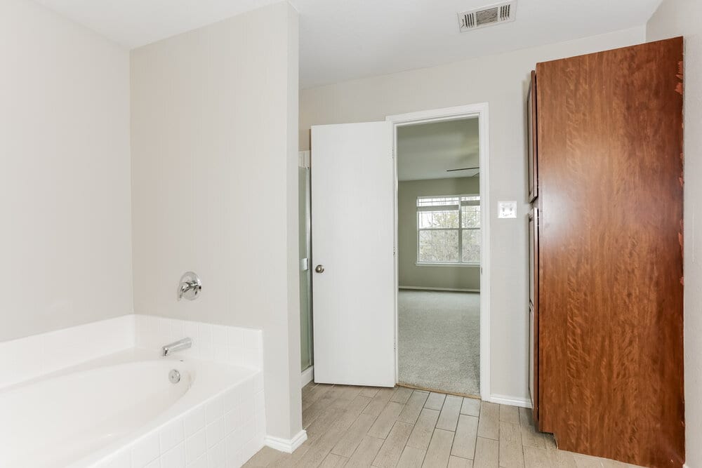 Building Photo - 2026 Times Rd