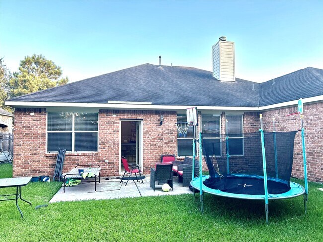 Building Photo - 26418 Meadow Dawn Ln