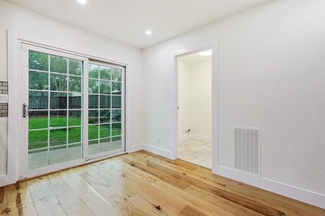 Building Photo - 402 Creekmeadow Ln