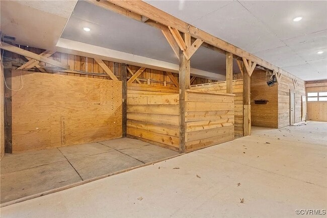 Building Photo - Rural Equestrian Retreat on 20 Acres