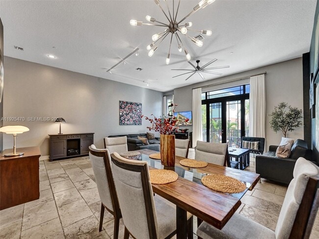 Building Photo - 2356 Wilton Dr