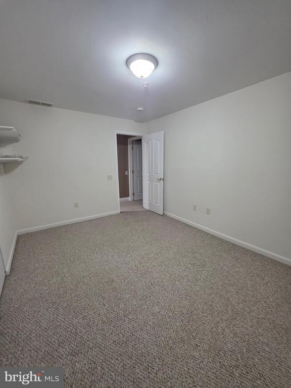 Building Photo - 2809 Waters Edge Dr