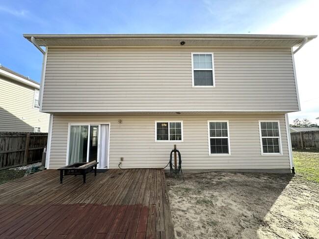 Building Photo - 417 Eisenhower Dr