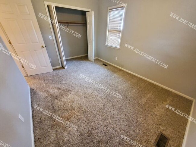 Building Photo - Beautiful Ranch Home in Shawnee-Available in SEPTEMBER!!!