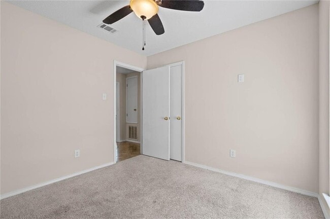 Building Photo - 1469 Homestead Dr S