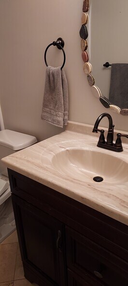 Bathroom - 11 Cross Keys Rd