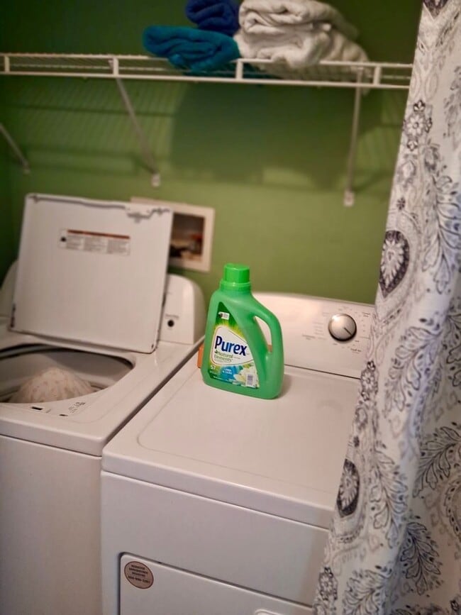 Building Photo - 5754 St Christopher Dr