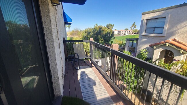 Building Photo - Pointe South Mountain 2-bedroom condo, gat...