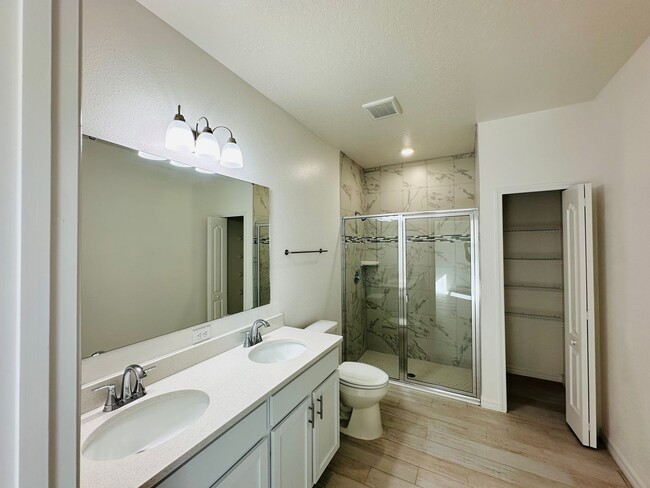 Building Photo - Charming 3 bed, 2 bath New Construction in...