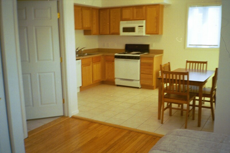 Building Photo - 330 Green St