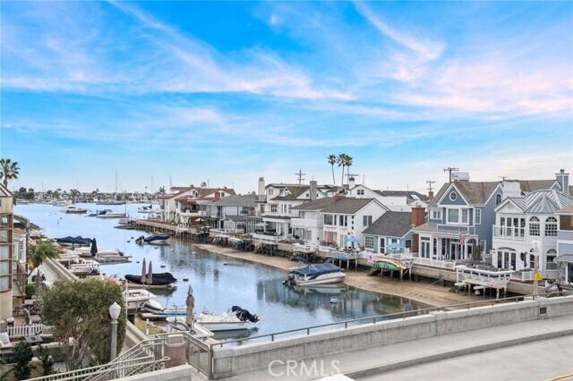 Building Photo - 200 Grand Canal