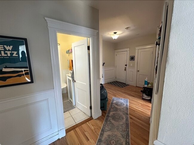 Building Photo - 15 Park Dr