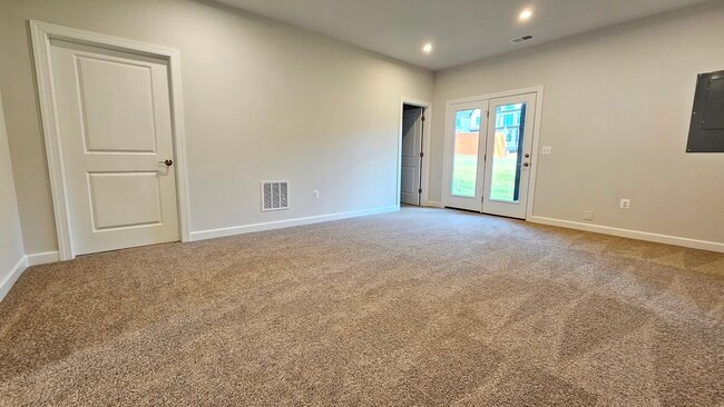 Building Photo - 3223 Horizon Rd