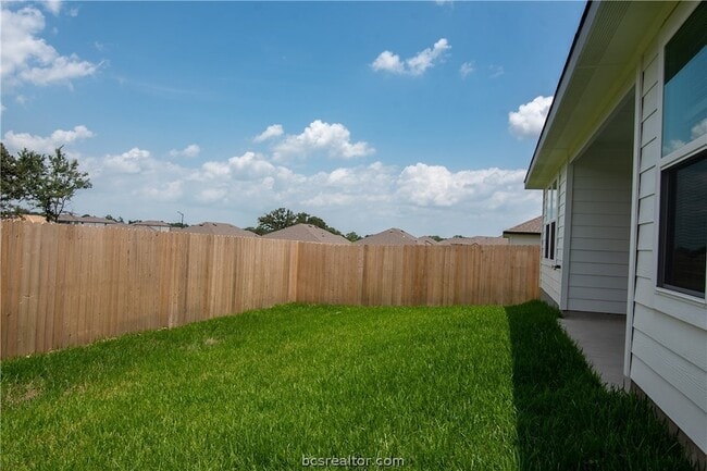 Building Photo - 10652 Knox Lndg Dr