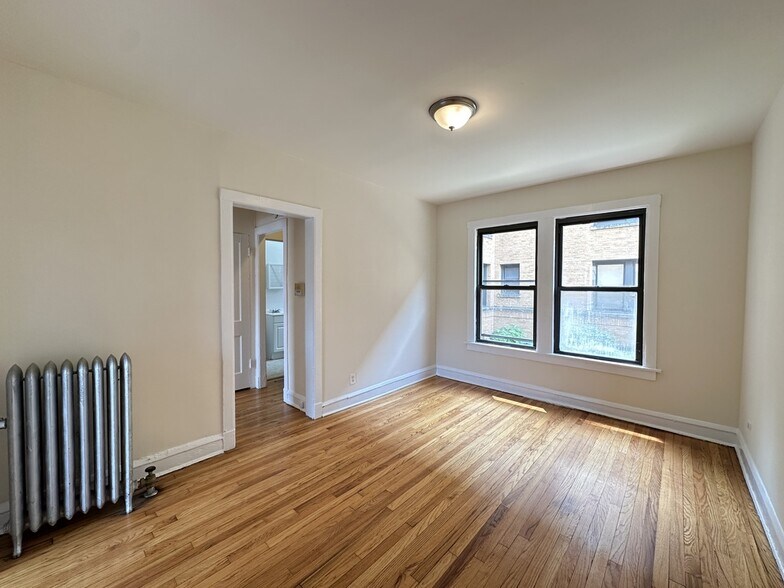 Building Photo - 2651 N Spaulding Ave